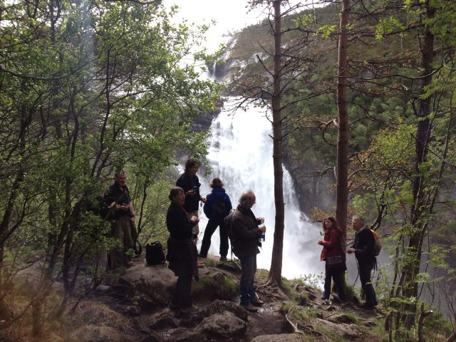Wasserfälle bei Kinsarvik